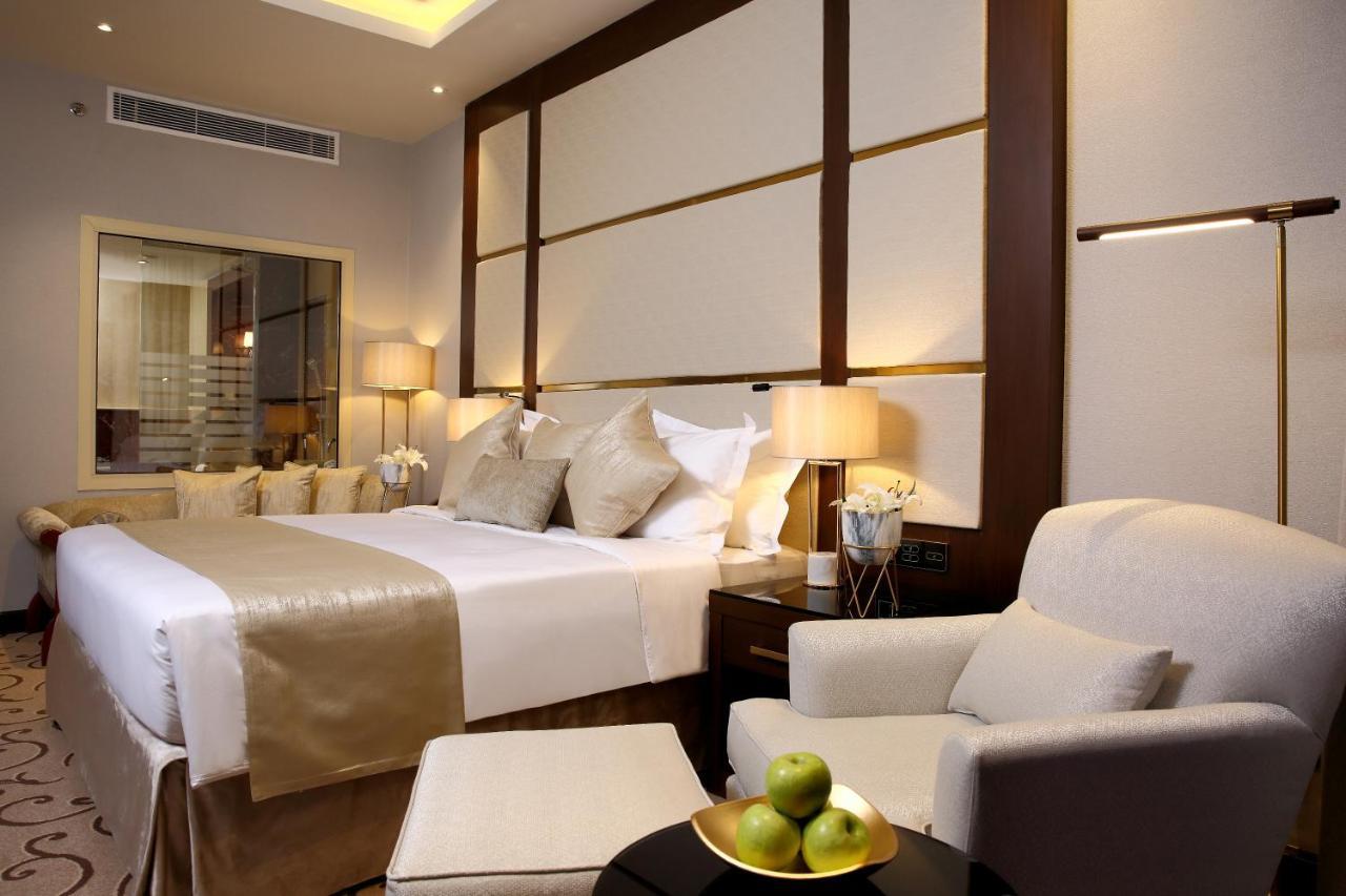 Vittori Palace Hotel And Residences Riyadh Luaran gambar A room at the hotel