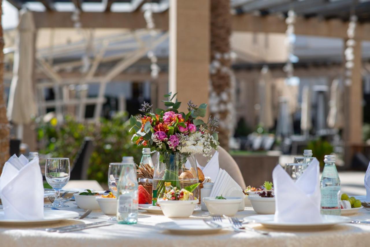 Vittori Palace Hotel And Residences Riyadh Luaran gambar A table set for a meal