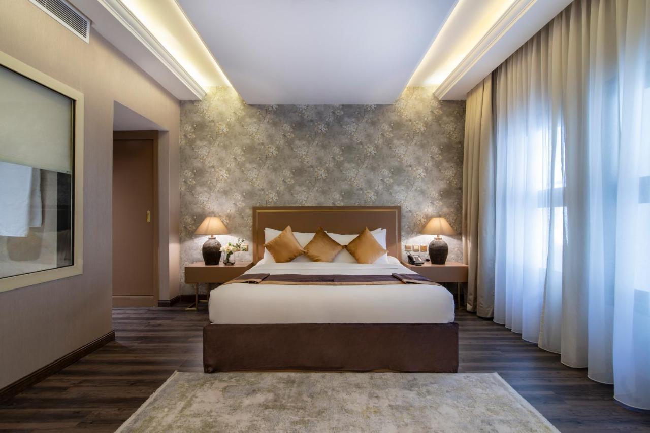 Vittori Palace Hotel And Residences Riyadh Luaran gambar A bedroom at the hotel