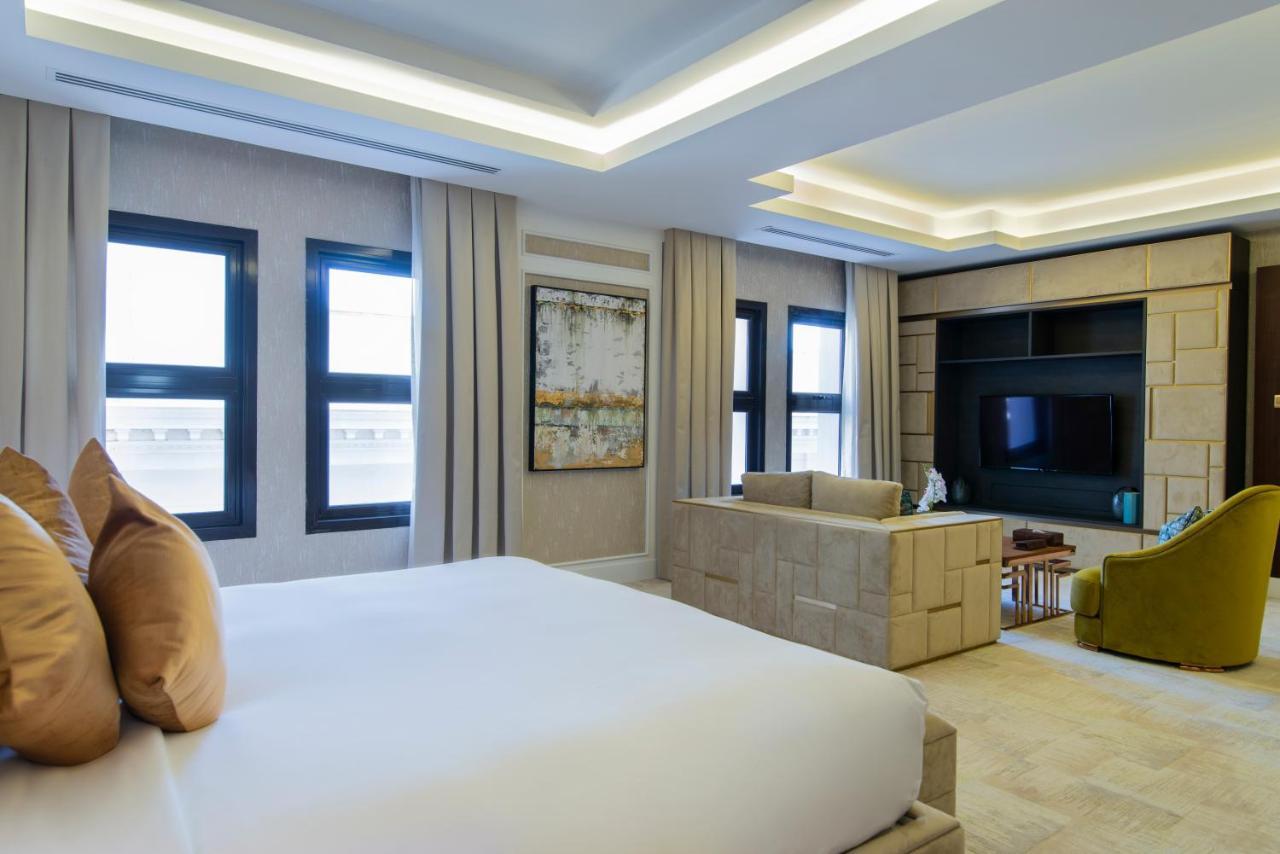 Vittori Palace Hotel And Residences Riyadh Luaran gambar A suite at the hotel
